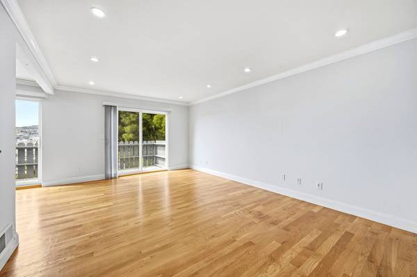 407 Joost Avenue, San Francisco, CA 94127 photo 5