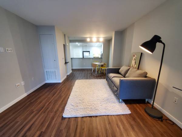 Apartments on Moreland Way · Santa Clara photo 5