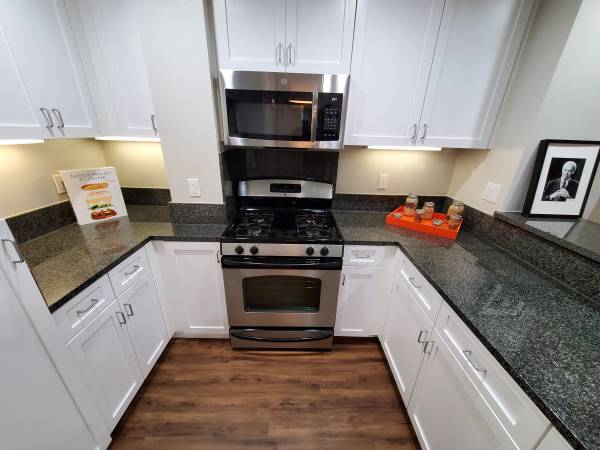 Apartments on Moreland Way · Santa Clara photo 3