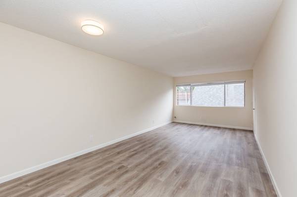 1BR/1BA Apartment on Monte Cresta Avenue · Oakland photo 5