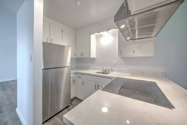 2BR/2BA Apartment · Petaluma photo 4