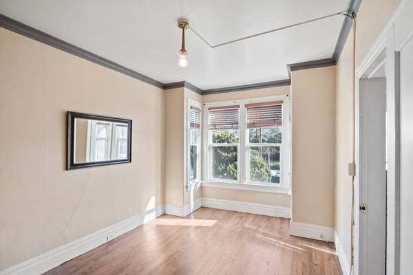 1BR/1BA Single Family House on Allston Way · Berkeley photo 3
