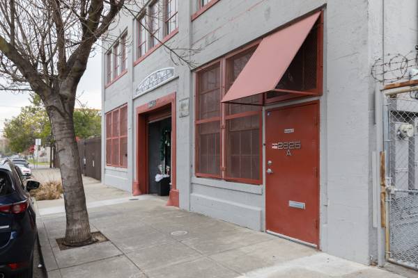 2BR/1BA Loft · Emeryville photo 2