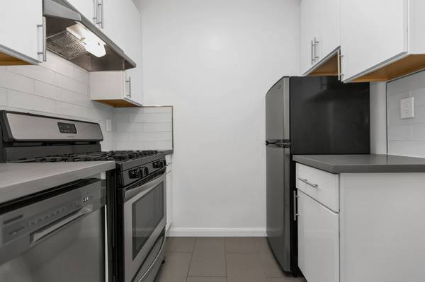 1BR/1BA Apartment on Bush · San Francisco photo 4