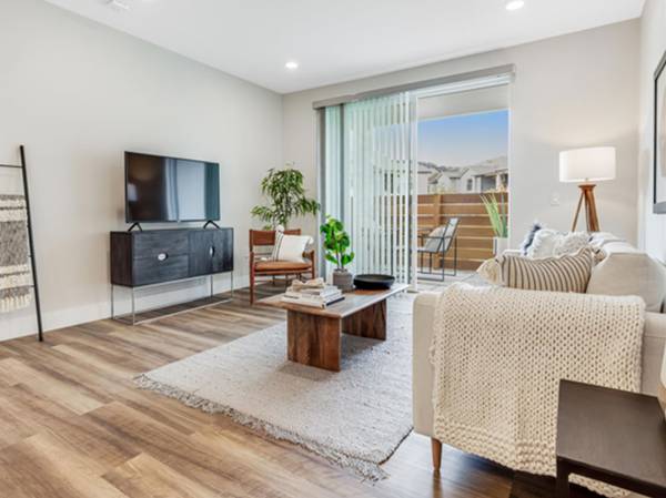 Apartments on Old Redwood Hwy · Santa Rosa photo 4