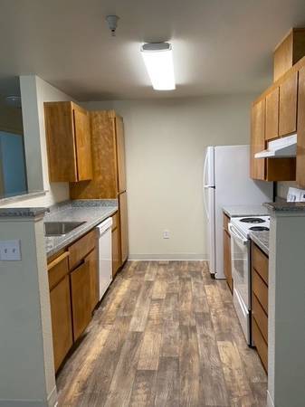 2BR/1BA Apartment on N. Capitol Ave. · San Jose photo 5