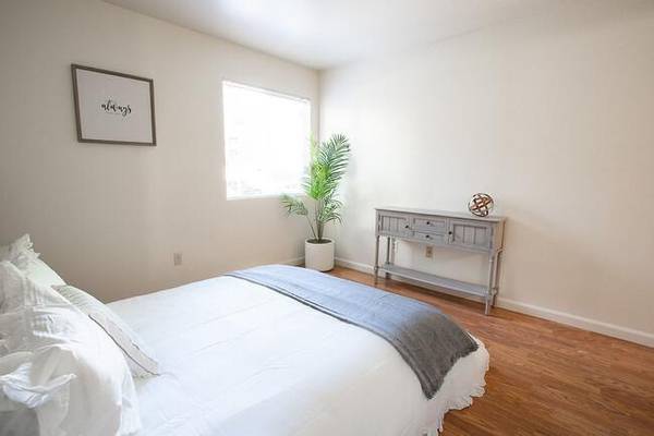 Apartments on Jennings Ave · Santa Rosa photo 3