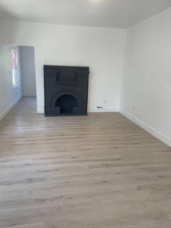 3BR/2BA Single Family House · Oakland photo 4