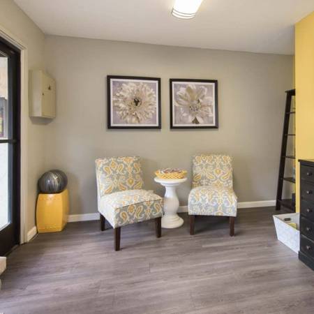 Apartments on Warburton Ave · Santa Clara photo 3