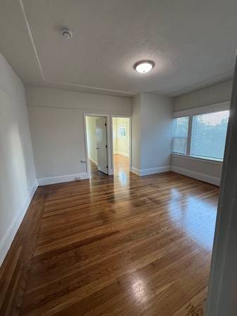 3BR/1BA Duplex · Richmond photo 5