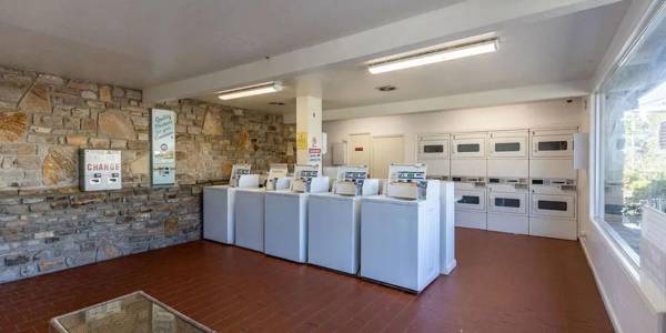 Apartments on Winding Way · Napa photo 2