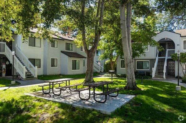 Apartments on Westchester Terrace · Union City photo 3