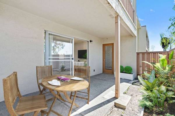 Apartments on Blacow Road · Fremont photo 2