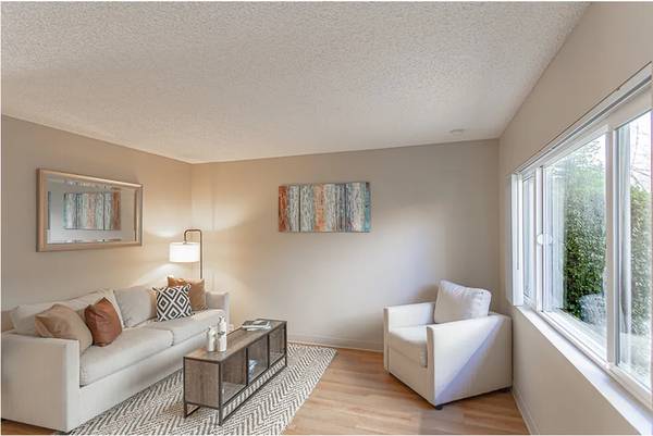 Condos on Monument Blvd · Concord photo 4