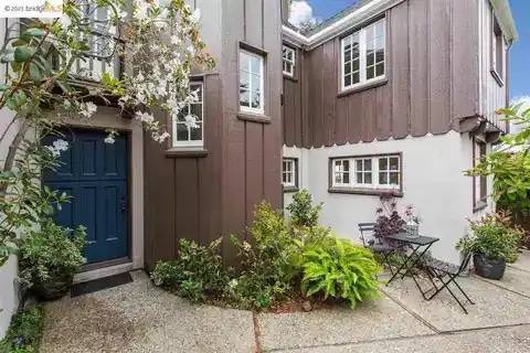 3BR/3BA Apartment · Berkeley photo 3