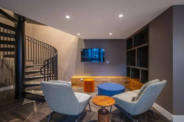 Apartments on E Capitol Ave · Milpitas photo 5