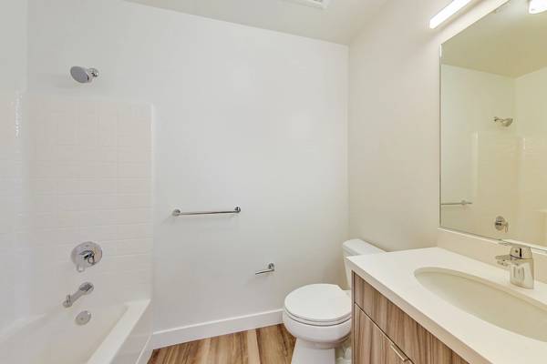 Apartments on 63rd Street Unit · Emeryville photo 5
