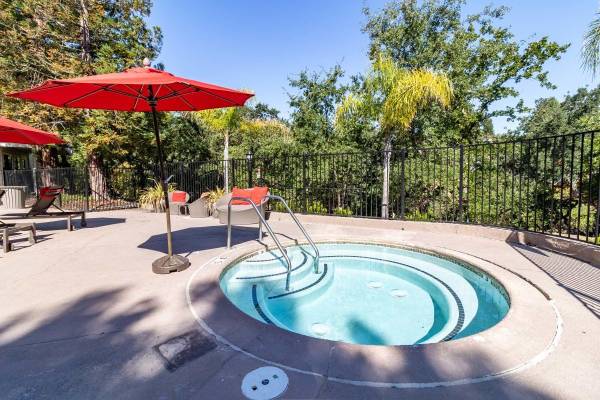 Apartments on Ryan Drive · Pleasant Hill photo 3
