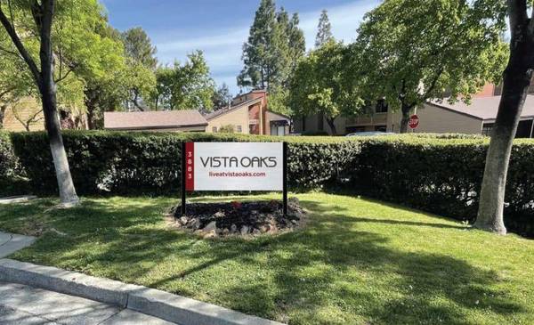Apartments on Vista Oaks Drive · Martinez photo 3
