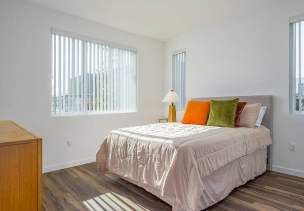Parkside Flats photo 3