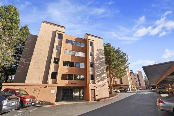 Apartments on Creekside Drive · Walnut Creek photo 4
