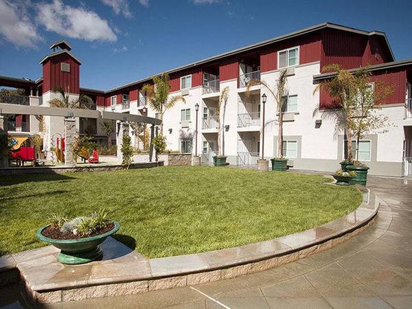 Almaden photo 5