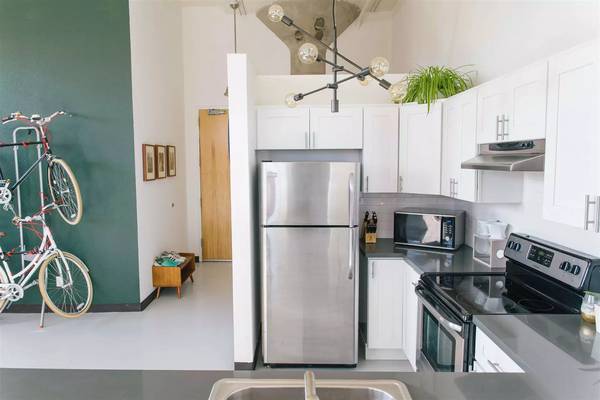 Lofts on Telegraph Avenue · Oakland photo 3