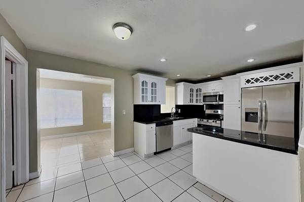 3BR/2BA Apartment · Santa Clara photo 5