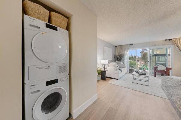 3BR/2BA Apartment on Porter Street · Vallejo photo 3