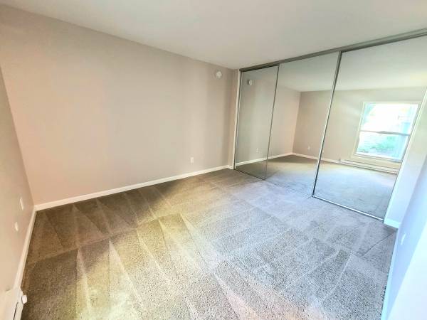 Apartments on N Foothill Blvd · Cupertino photo 3