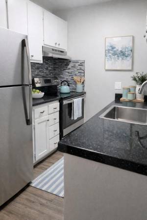Apartments on Paseo Padre Pkwy · Fremont photo 2