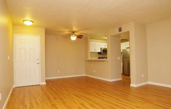 1BR/1BA Apartment on Meadow Way · Santa Rosa photo 3