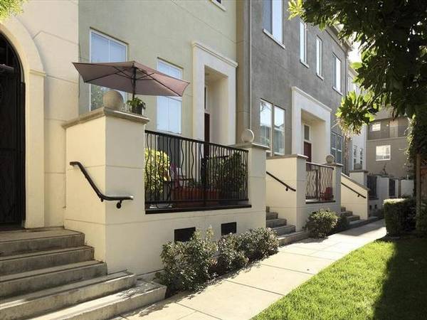 Apartments on W San Carlos St. · San Jose photo 2