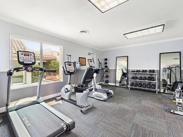 2BR/2BA Apartment on Almarida Drive · Campbell photo 5
