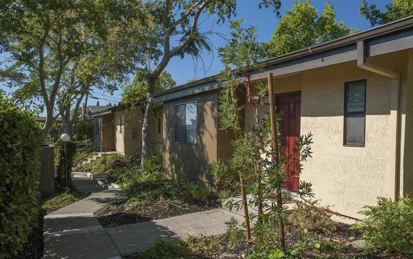 Apartments on Fairfield Ave · Fairfield photo 2
