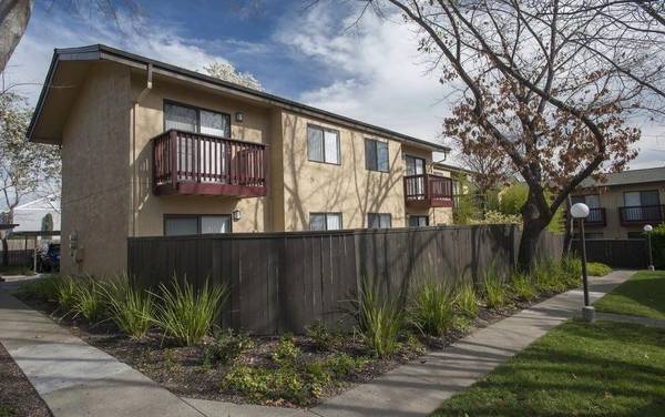 Apartments on Fairfield Ave · Fairfield photo 5
