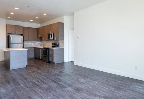 Apartments on University Ave. · Berkeley photo 5