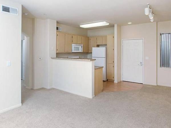 Apartments on Tassajara Rd · Pleasanton photo 5