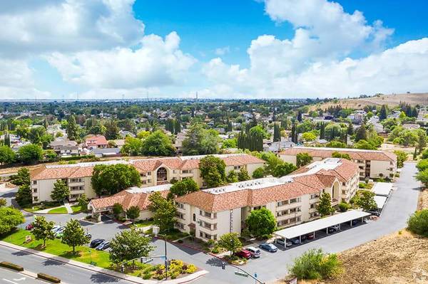 1BR/1BA Apartment on Contra Loma Blvd · Antioch photo 2