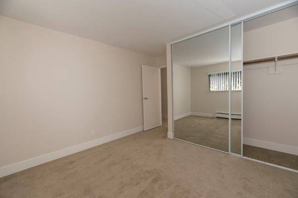 Apartments on Sunnyhills Drive · San Anselmo photo 2