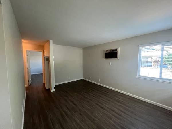 2BR/1BA Apartment on Baldwin Ln · Walnut Creek photo 2