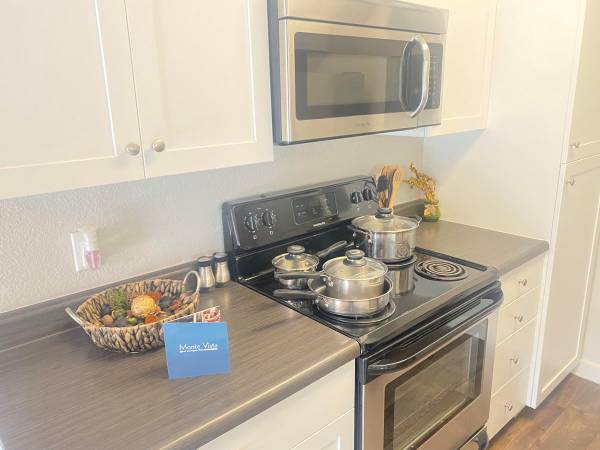 Apartments on Del Monte Avenue · Morgan Hill photo 3