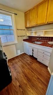 1BR/1BA Single Family House on Spruce · Berkeley photo 4