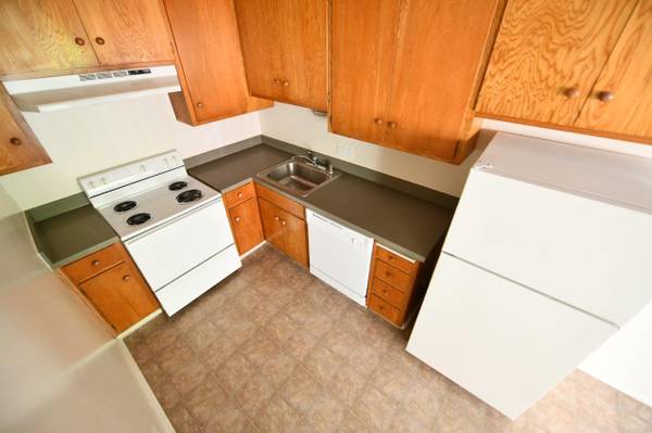 Apartments on Regent St · Berkeley photo 5