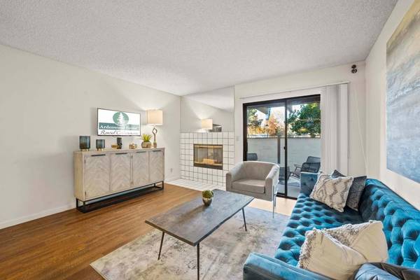Condos on Paseo Padre Parkway · Union City photo 2