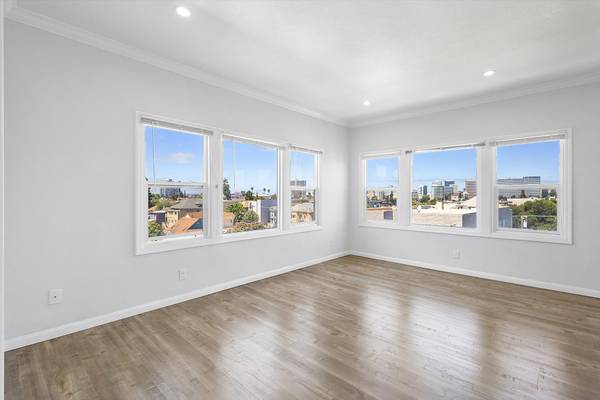 1BR/1BA Apartment on 6th Ave · Oakland photo 4