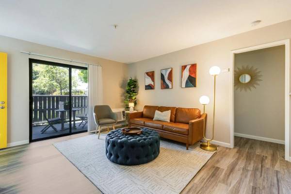 The Dutton Apartments photo 4
