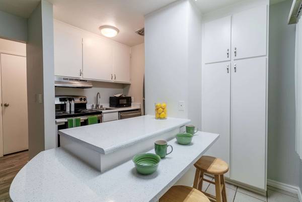 Apartments on Meekland Ave · San Lorenzo photo 5