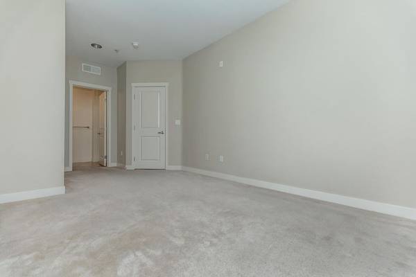 Apartments on San Pablo Avenue · Emeryville photo 5