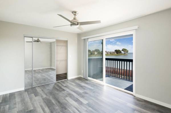 Apartments on Central Avenue · Alameda photo 3